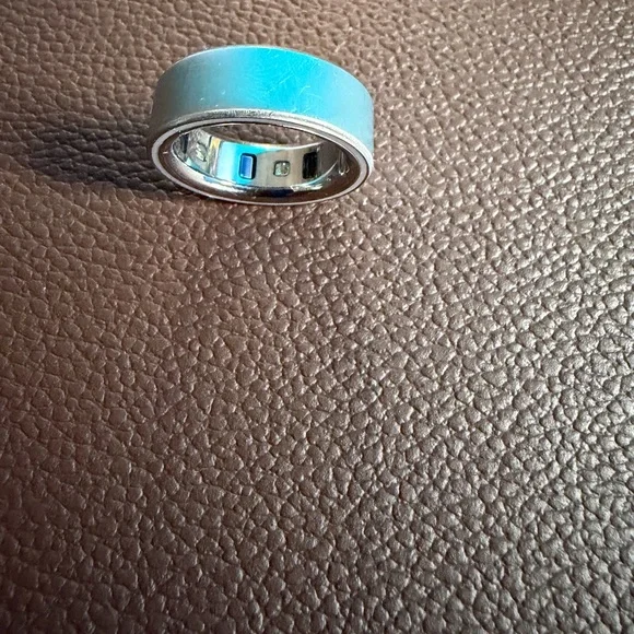 Oura brushed Silver Ring size 8